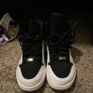 AIR JORDAN 1 RETRO HIGH 'EQUALITY